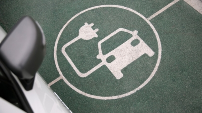 instalar cargador en casa